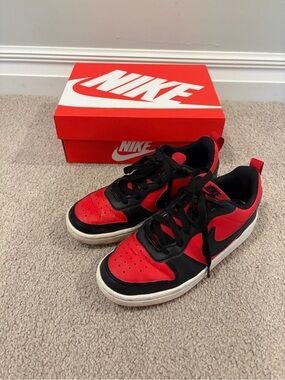 Nike Red and Black Low-Top Casual Sneakers